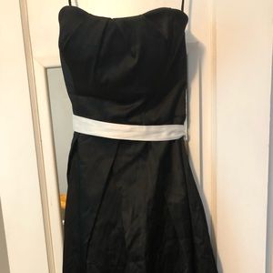 Black strapless short formal dress